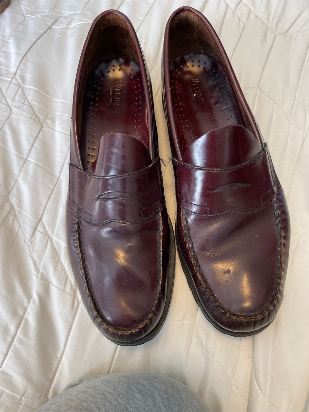 G.H. Bass & Co. Burgundy Leather Penny Loafers 13 D leather Weejuns
